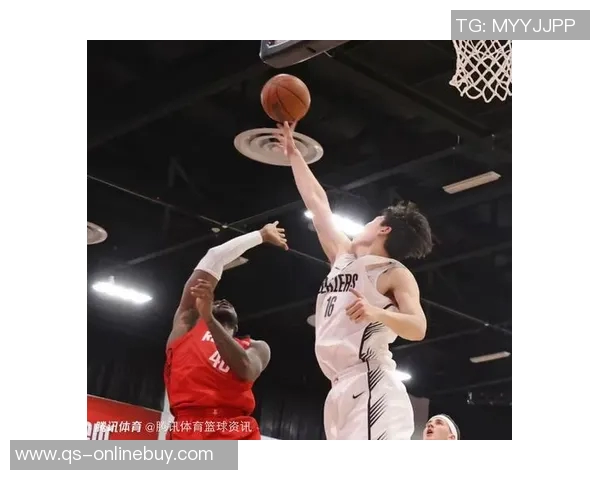 杨瀚森上半场未获出战机会罗威替补表现抢眼贡献4分3板