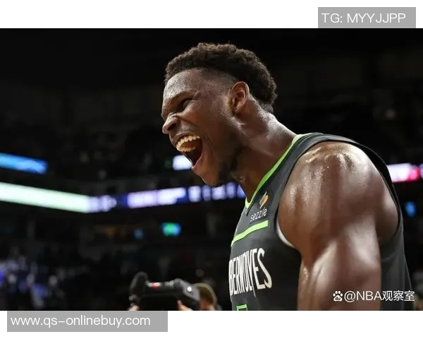 爱德华兹因进攻犯规被罚下场麦戈文斯遭遇犯规困扰影响比赛走势 爱德华兹因进攻犯规被罚下场麦戈文斯遭遇犯规困扰影响比赛走势