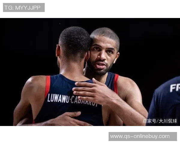 伦纳德称赞巴图姆如粘合剂般重要积极防守展现活力与团队精神 伦纳德称赞巴图姆如粘合剂般重要积极防守展现活力与团队精神